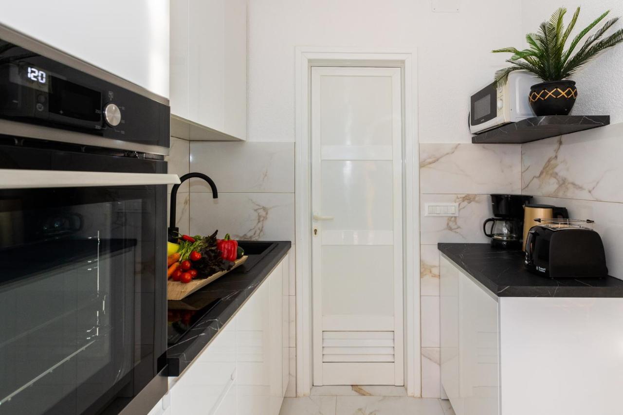 Apartment Rose Pool Comfort Dubrovnik Exteriör bild